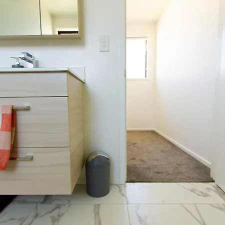 1 Bedroom Gem With Hagley Park At Your Doorstep Christchurch Exterior photo